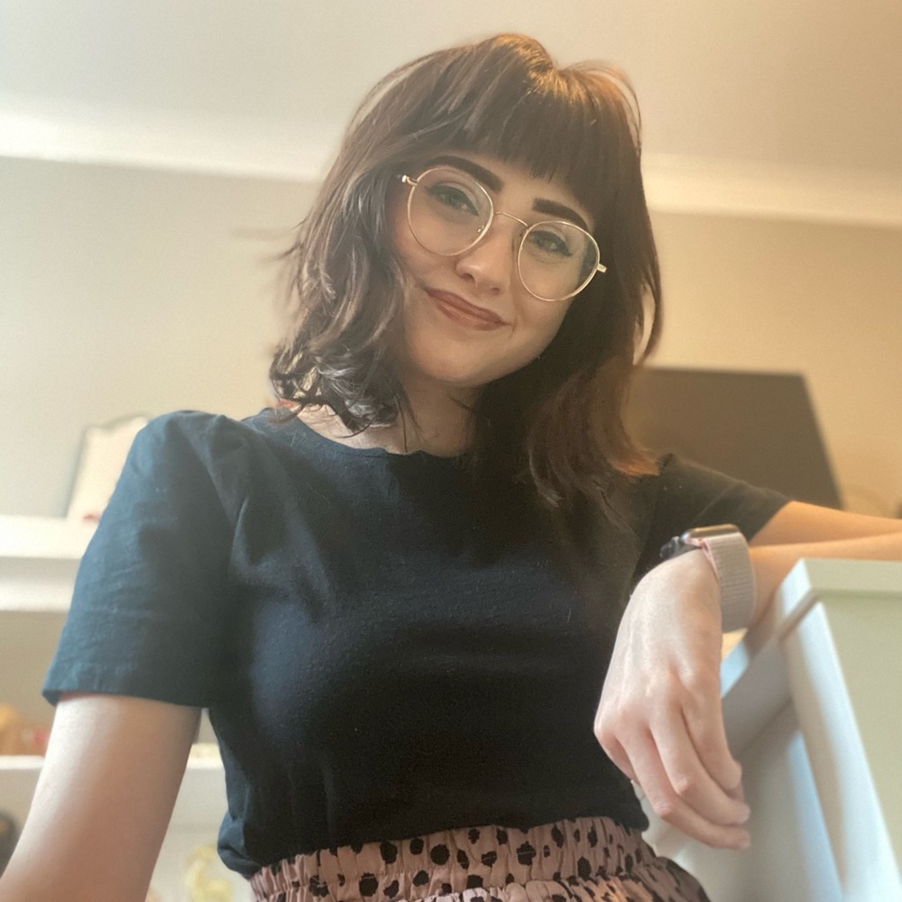 Meet your Posher, Stacy